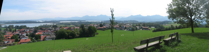 Sicht auf den Chiemsee von der Ludwighöhe aus